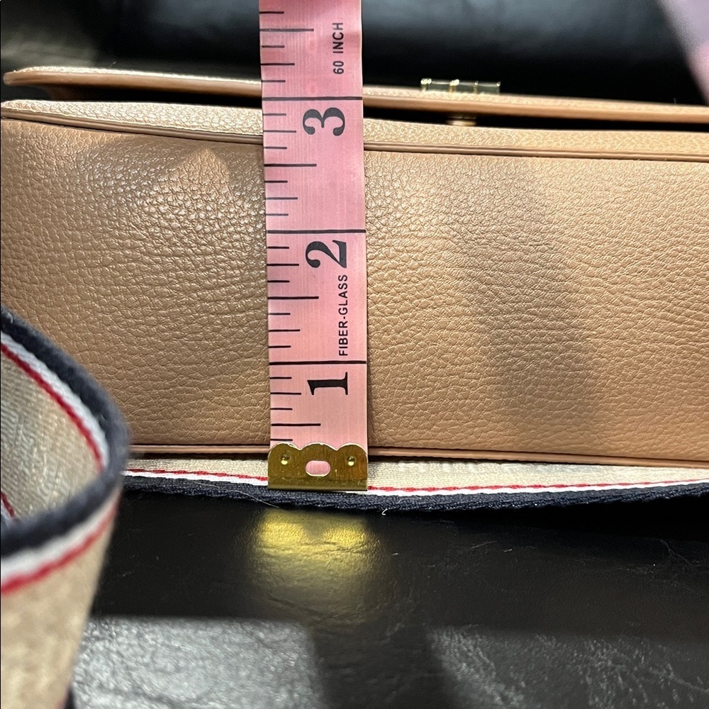 Tommy Hilfiger Kiara II Flap Camera Crossbody – Tan | New Without Tags - Picture 12 of 12